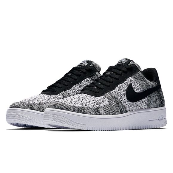 Nike Air Force 1 Flyknit 2 Black Pure Platinum. SIZE 8 - AV3042-001 - Picture 1 of 7